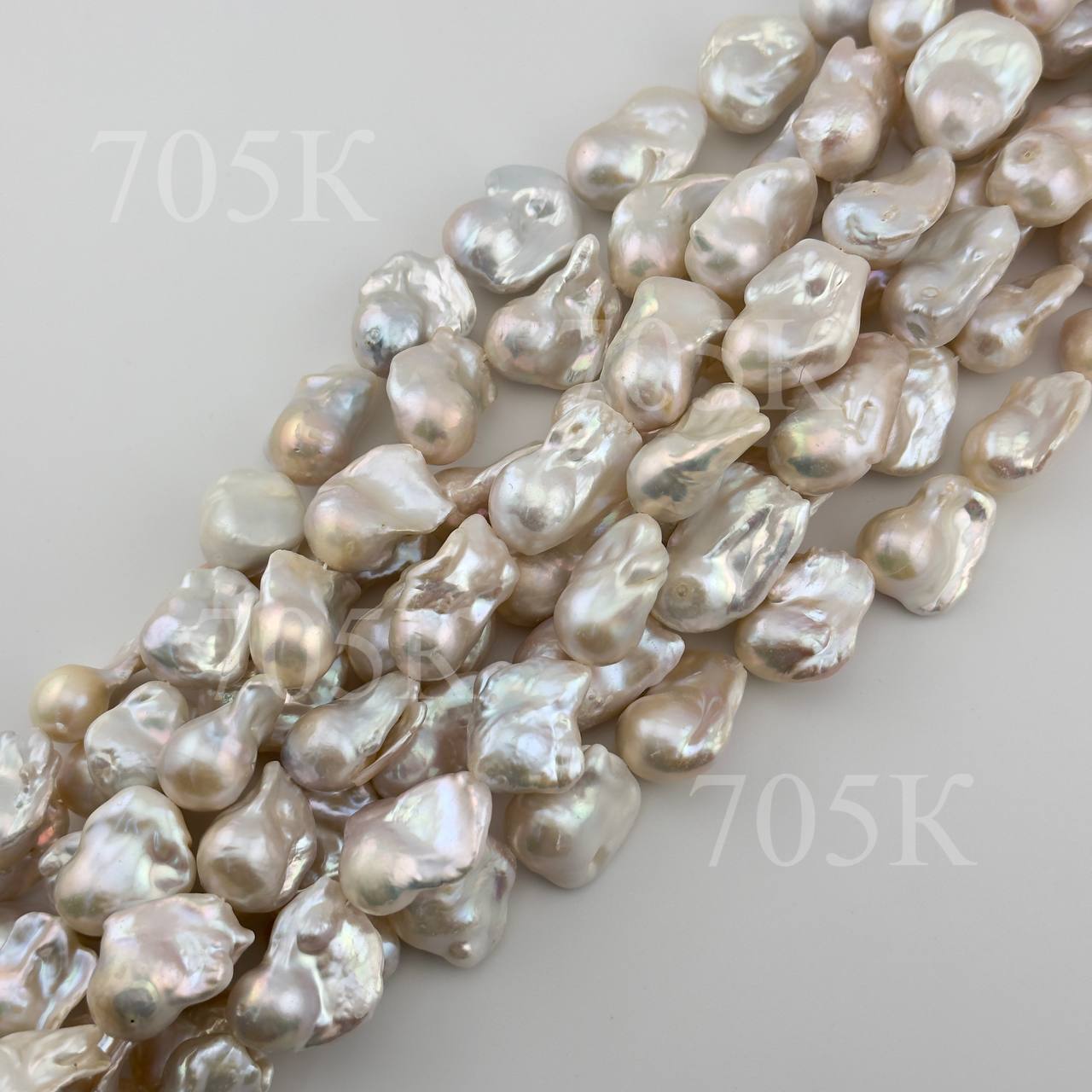 Нить жемчужная Барочный 1621мм